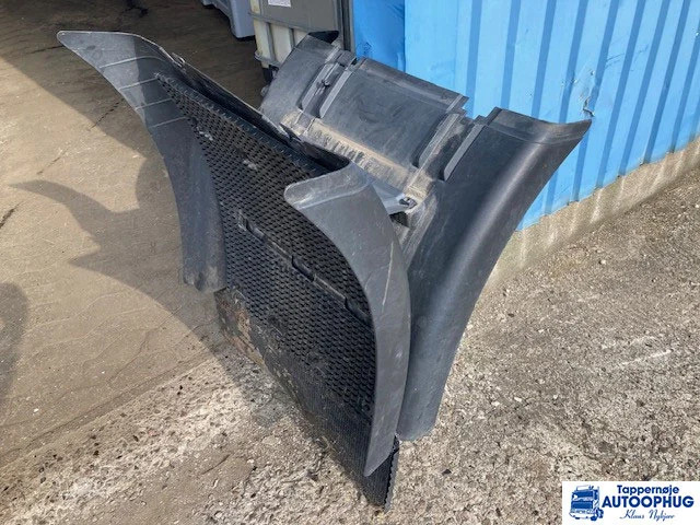 Scania twinsteer skærm sæt med beslag - Body and exterior for Truck: picture 1 Scania twinsteer skærm sæt med beslag - Body and exterior for Truck: picture 1