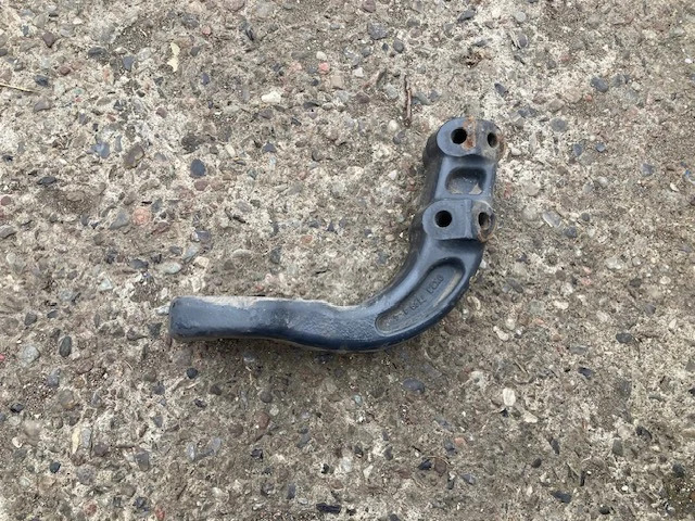 Volvo Luftpude beslag – Volvo 24425040 - Suspension for Truck: picture 1 Volvo Luftpude beslag – Volvo 24425040 - Suspension for Truck: picture 1