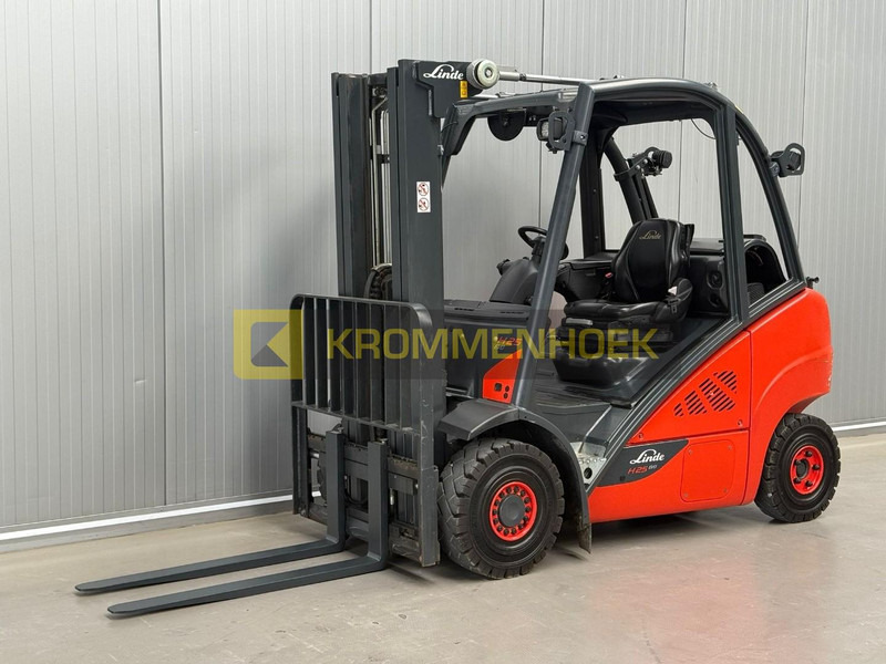 Linde H 25 T - LPG forklift: picture 2 Linde H 25 T - LPG forklift: picture 2