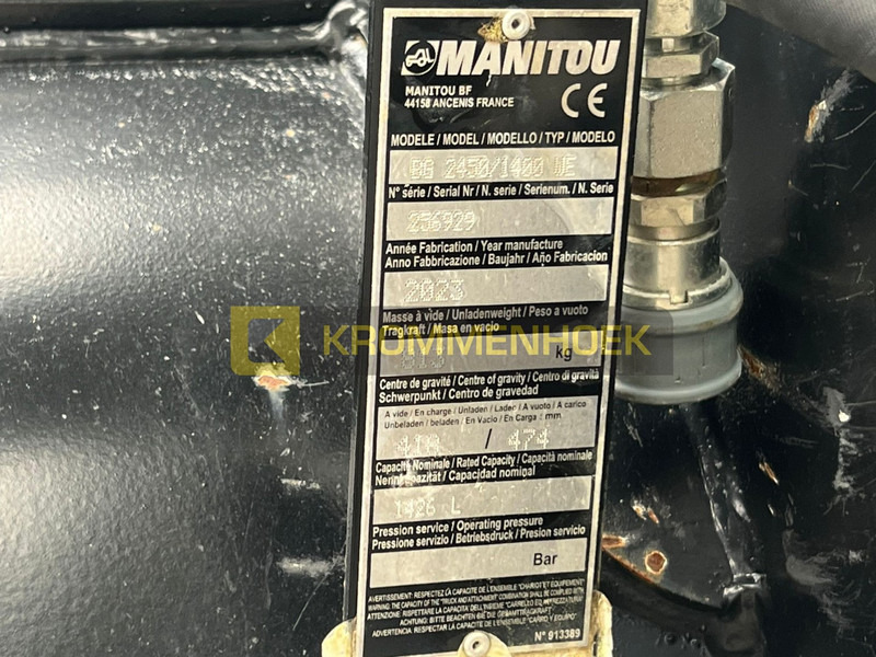 Bucket for Loader Manitou BG 2450 / 1400 Pelicaanbak: picture 6