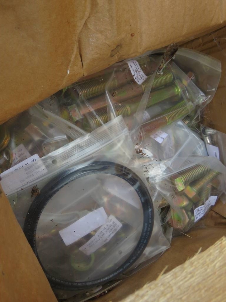 New Engine for Agricultural machinery CNH Rear end - Quadtrac / Steiger / T9 - 51585501: picture 13 New Engine for Agricultural machinery CNH Rear end - Quadtrac / Steiger / T9 - 51585501: picture 13