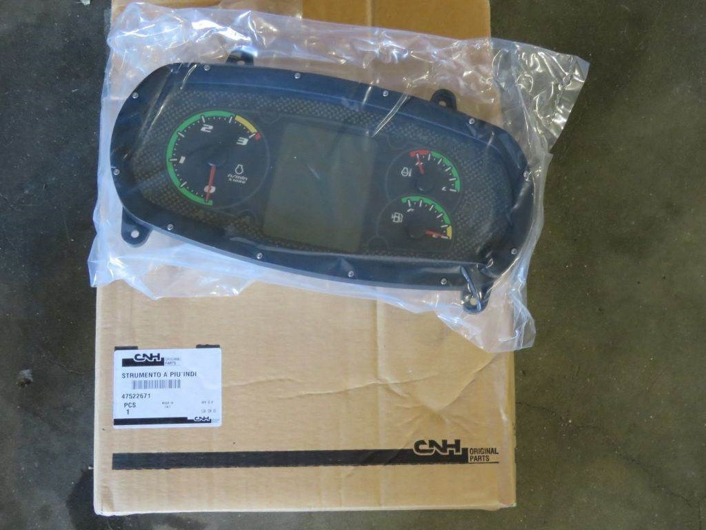 Case FARMALL 85C 95C 105C 115C - Dashboard for Agricultural machinery: picture 1 Case FARMALL 85C 95C 105C 115C - Dashboard for Agricultural machinery: picture 1