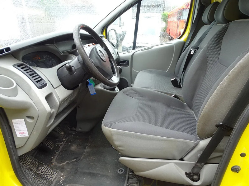 Opel Vivaro 2.0CDTI 84KW 2.9 TON L2H1 3ZITS AIRCO IMPERIAL - Small van: picture 5 Opel Vivaro 2.0CDTI 84KW 2.9 TON L2H1 3ZITS AIRCO IMPERIAL - Small van: picture 5