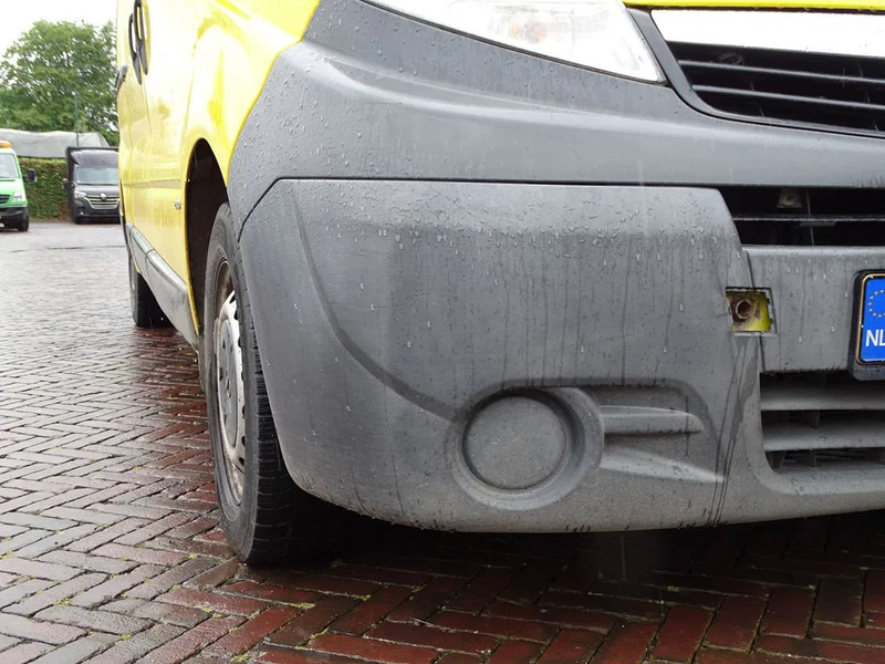 Opel Vivaro 2.0CDTI 84KW 2.9 TON L2H1 3ZITS AIRCO IMPERIAL - Small van: picture 3 Opel Vivaro 2.0CDTI 84KW 2.9 TON L2H1 3ZITS AIRCO IMPERIAL - Small van: picture 3