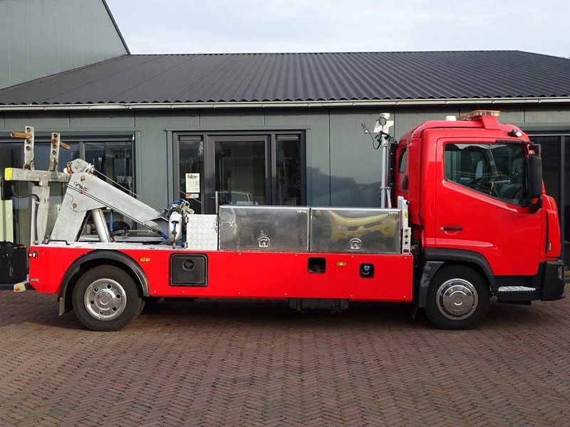 Renault D180 EURO 6 WINCH REMOTE SALVAGE depaneur VERKOCHT! - Tow truck: picture 4 Renault D180 EURO 6 WINCH REMOTE SALVAGE depaneur VERKOCHT! - Tow truck: picture 4