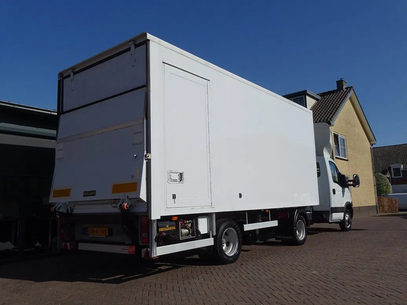 Iveco Daily 35C17 Podium oplegger 3800 KG LAADVERMOGEN LAADKLEP 1500 KG - Tractor unit: picture 5 Iveco Daily 35C17 Podium oplegger 3800 KG LAADVERMOGEN LAADKLEP 1500 KG - Tractor unit: picture 5
