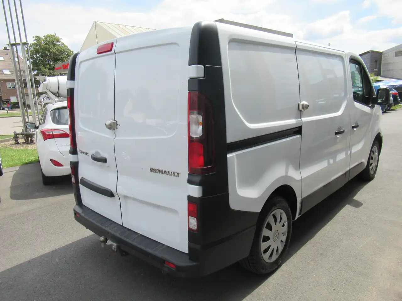 Renault Trafic CLIM AIRCO NAVI 11400€+TVA/BTW - Small van: picture 2 Renault Trafic CLIM AIRCO NAVI 11400€+TVA/BTW - Small van: picture 2