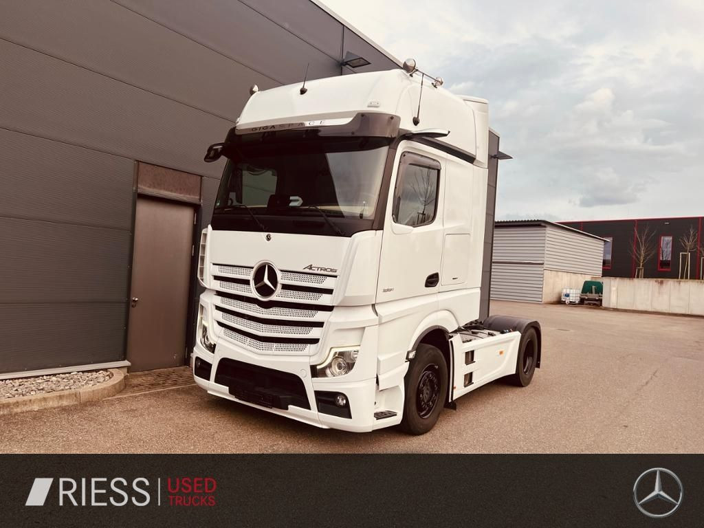 Mercedes-Benz 1851 LS GigaSpace Vollluft BiXenon KlimaA Navi Mercedes-Benz 1851 LS GigaSpace Vollluft BiXenon KlimaA Navi - Tractor unit: picture 4 Mercedes-Benz 1851 LS GigaSpace Vollluft BiXenon KlimaA Navi Mercedes-Benz 1851 LS GigaSpace Vollluft BiXenon KlimaA Navi - Tractor unit: picture 4