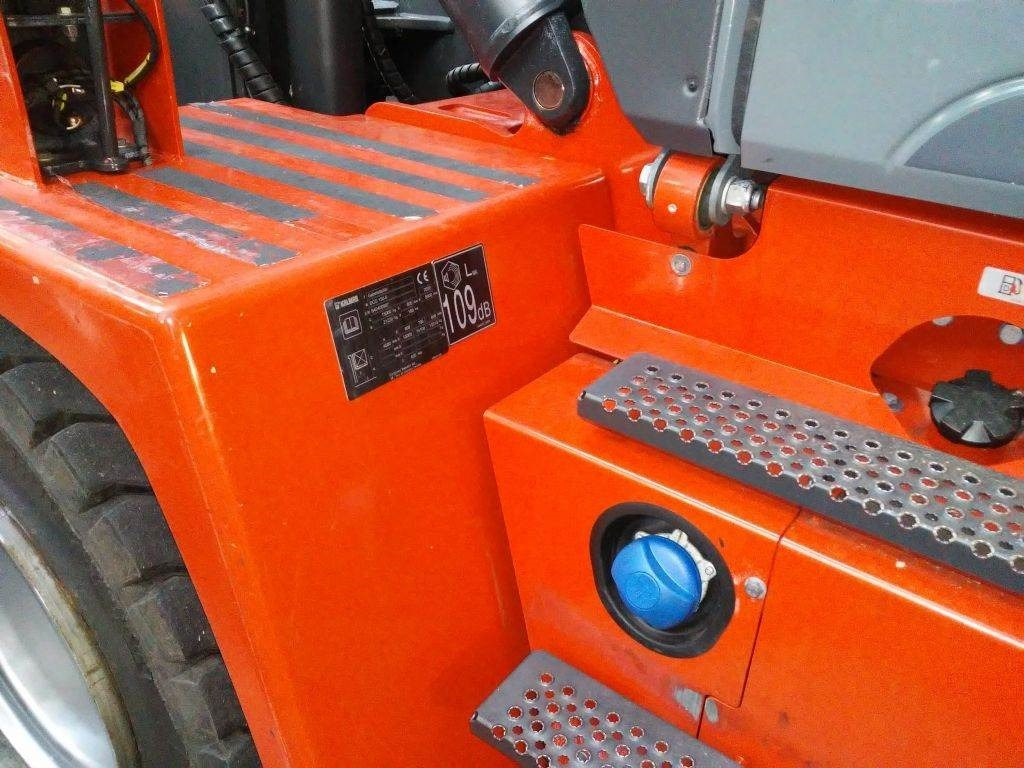 Kalmar DCG150-6 - Diesel forklift: picture 3 Kalmar DCG150-6 - Diesel forklift: picture 3