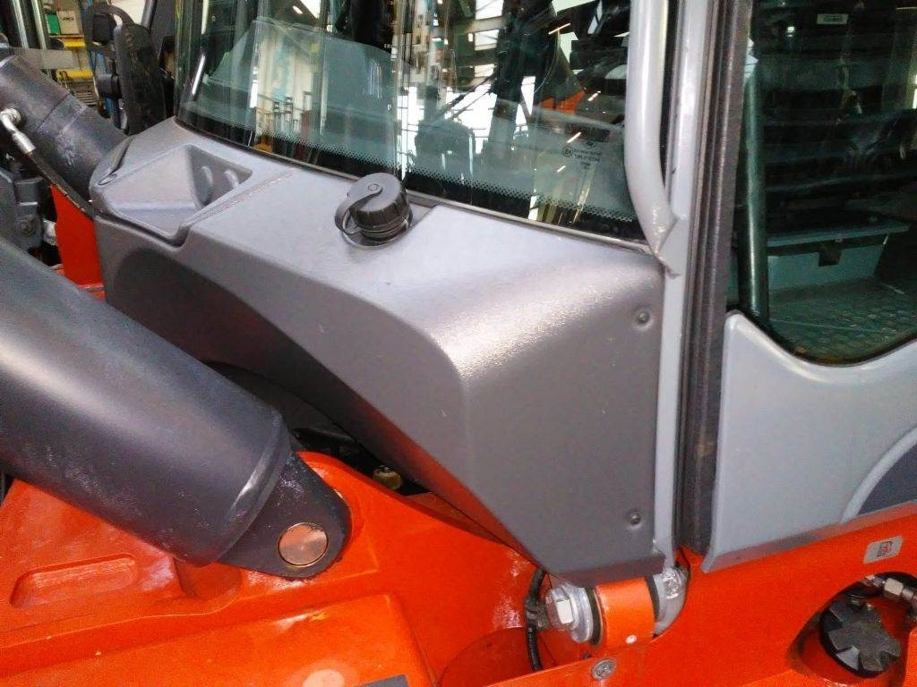 Kalmar DCG150-6 - Diesel forklift: picture 4 Kalmar DCG150-6 - Diesel forklift: picture 4