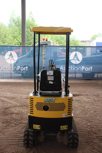 AGT Industrial QH12R - Mini excavator: picture 4 AGT Industrial QH12R - Mini excavator: picture 4