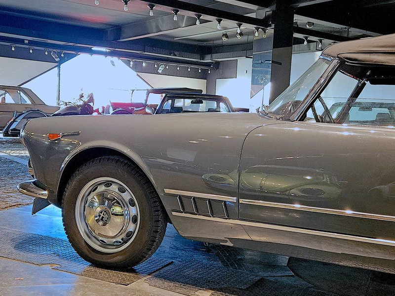 Alfa Romeo 2000 Spider - Sedan: picture 2 Alfa Romeo 2000 Spider - Sedan: picture 2