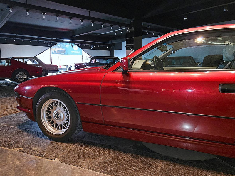 BMW 850iA - Car: picture 4 BMW 850iA - Car: picture 4