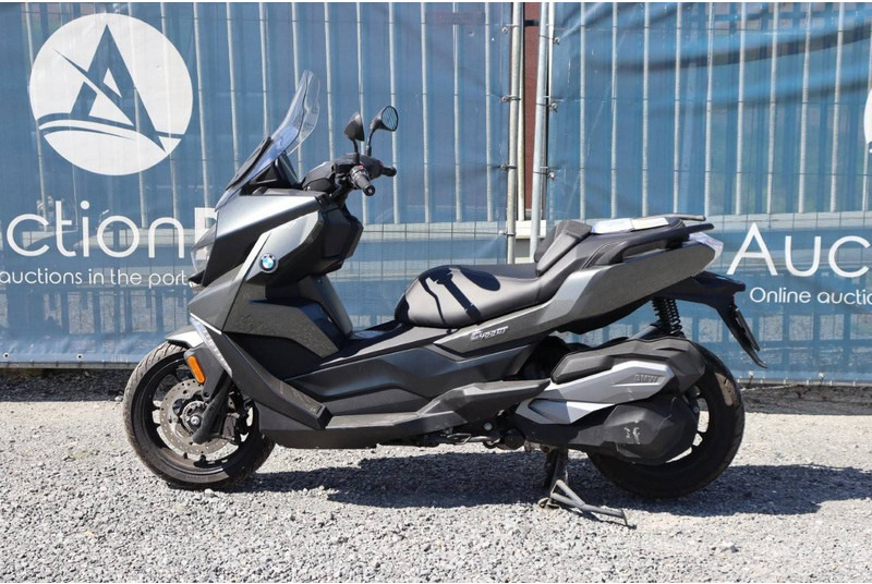 BMW C 400 GT - Motorcycle: picture 2 BMW C 400 GT - Motorcycle: picture 2