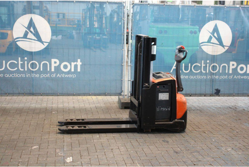 BT SWE140L - Stacker: picture 1 BT SWE140L - Stacker: picture 1