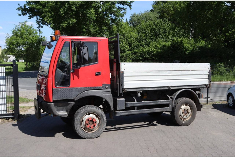 Bucher BU 100 4x4 - Dropside/ Flatbed truck: picture 1 Bucher BU 100 4x4 - Dropside/ Flatbed truck: picture 1