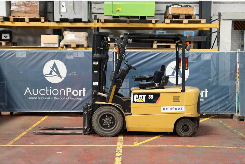 Cat EP35K-PAC - Electric forklift: picture 2 Cat EP35K-PAC - Electric forklift: picture 2