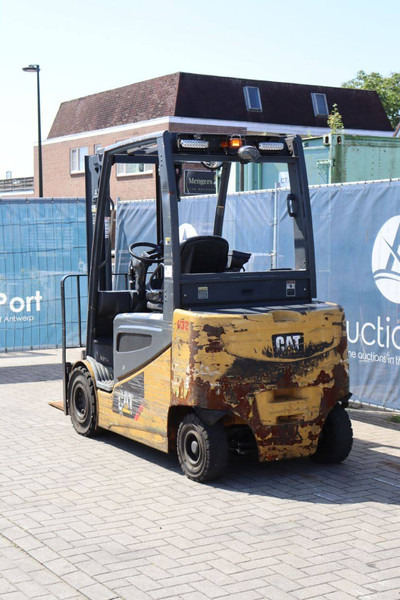 Caterpillar 2EP5000 - Electric forklift: picture 5 Caterpillar 2EP5000 - Electric forklift: picture 5