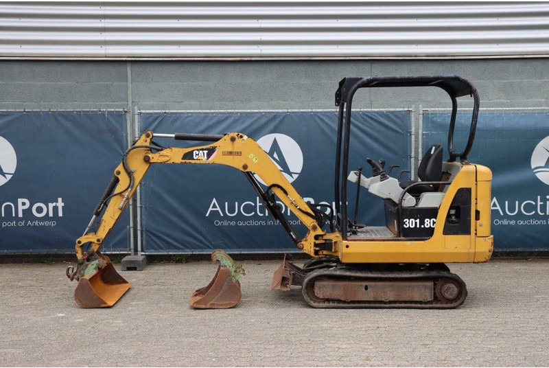Caterpillar 301.8C - Mini excavator: picture 2 Caterpillar 301.8C - Mini excavator: picture 2