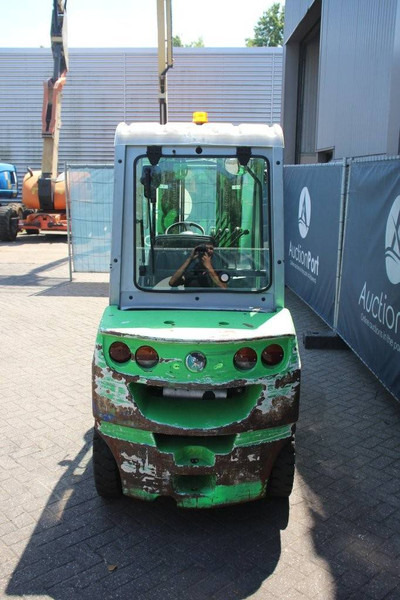 Cesab M325D - Diesel forklift: picture 4 Cesab M325D - Diesel forklift: picture 4