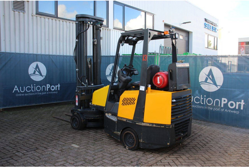 Combilift 20S - LPG forklift: picture 3 Combilift 20S - LPG forklift: picture 3