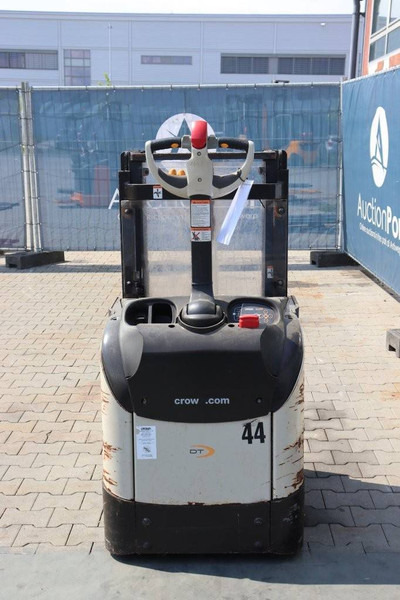 Crown DT 3040 - Stacker: picture 4 Crown DT 3040 - Stacker: picture 4
