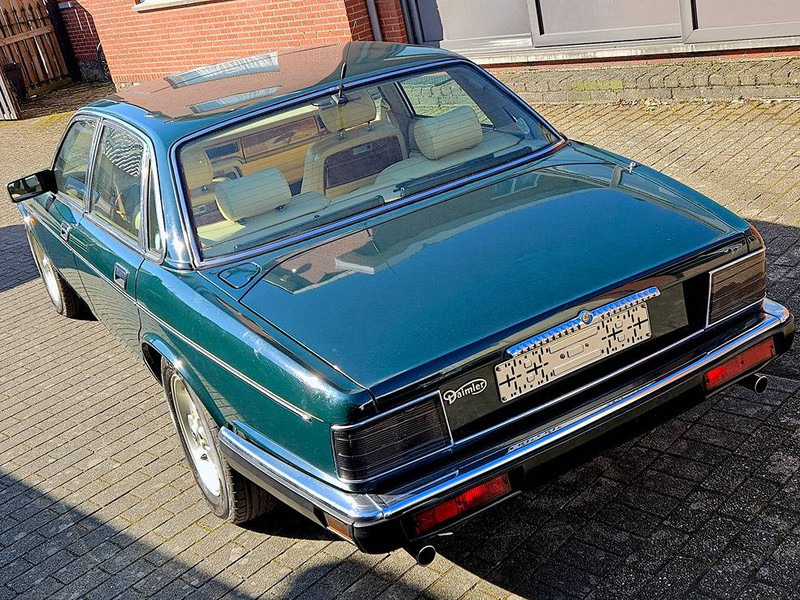 Daimler 4.0 - Car: picture 4 Daimler 4.0 - Car: picture 4