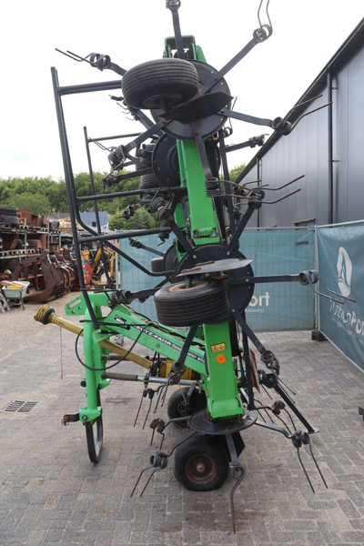 Deutz Fahr CondiMaster 9021 - Tedder/ Rake: picture 5 Deutz Fahr CondiMaster 9021 - Tedder/ Rake: picture 5