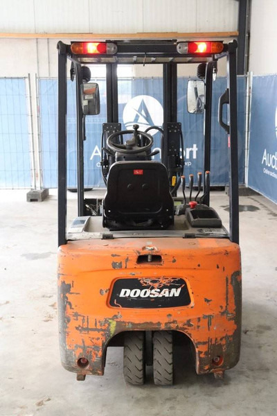 Doosan B18T-5 - Electric forklift: picture 5 Doosan B18T-5 - Electric forklift: picture 5