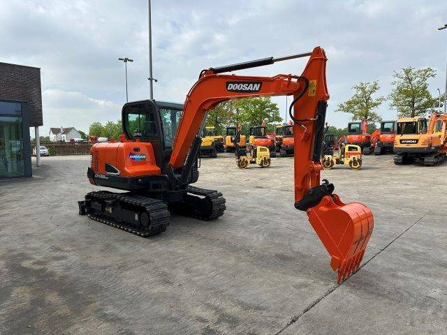 Doosan DX55-9C - Crawler excavator: picture 3 Doosan DX55-9C - Crawler excavator: picture 3