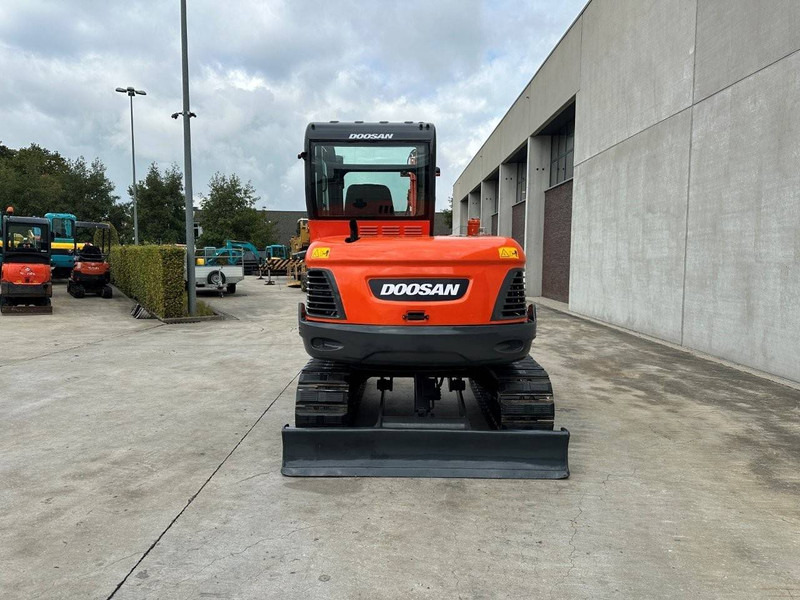Doosan DX60 - Crawler excavator: picture 5 Doosan DX60 - Crawler excavator: picture 5
