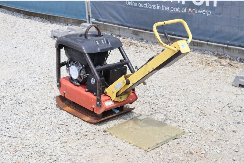 Dynapac LG200 - Vibratory plate: picture 4 Dynapac LG200 - Vibratory plate: picture 4