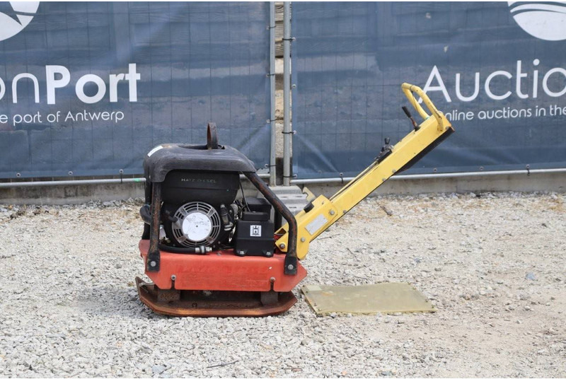 Dynapac LG200 - Vibratory plate: picture 1 Dynapac LG200 - Vibratory plate: picture 1