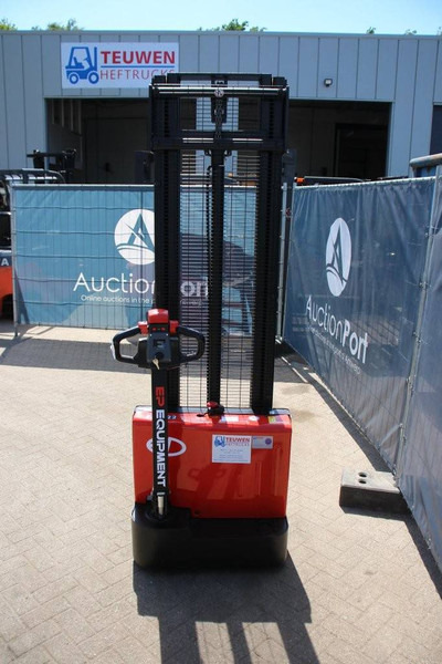 EP Equipment EST122 - Stacker: picture 4 EP Equipment EST122 - Stacker: picture 4