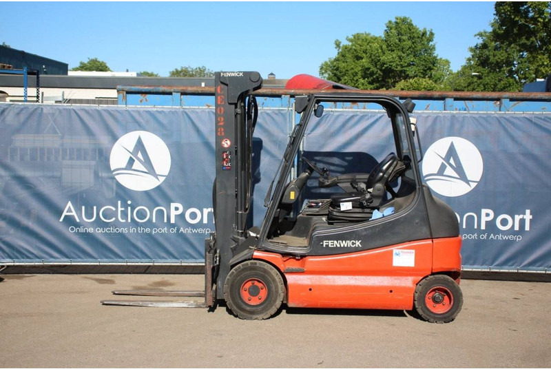 Fenwick-Linde E25-03 - Electric forklift: picture 2 Fenwick-Linde E25-03 - Electric forklift: picture 2