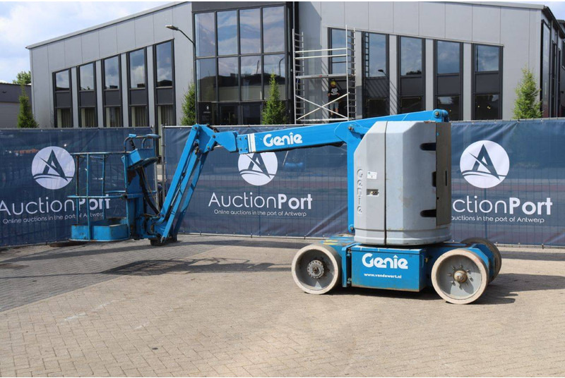 Genie Z-30-N - Articulated boom: picture 3 Genie Z-30-N - Articulated boom: picture 3