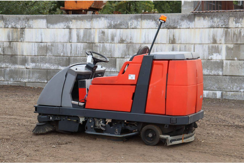 Hako B310R CL - Road sweeper: picture 3 Hako B310R CL - Road sweeper: picture 3