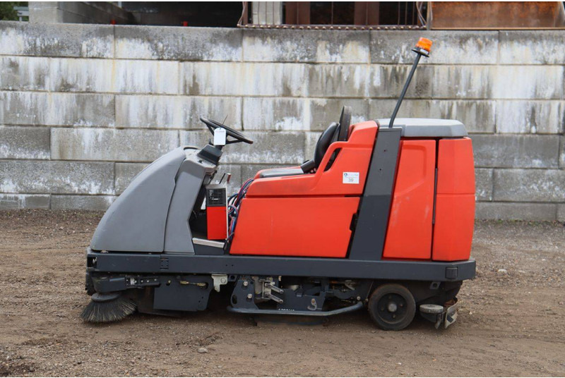 Hako B310R CL - Road sweeper: picture 2 Hako B310R CL - Road sweeper: picture 2
