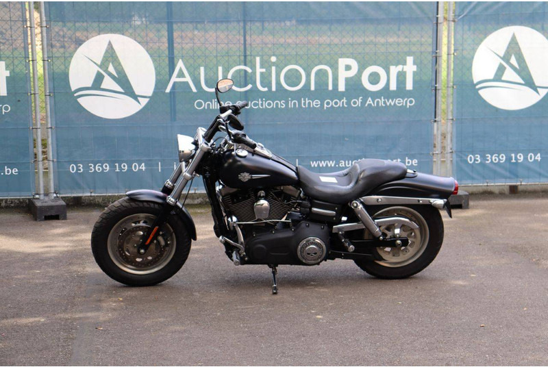 Harley-Davidson Dyna Fat Bob - Motorcycle: picture 1 Harley-Davidson Dyna Fat Bob - Motorcycle: picture 1