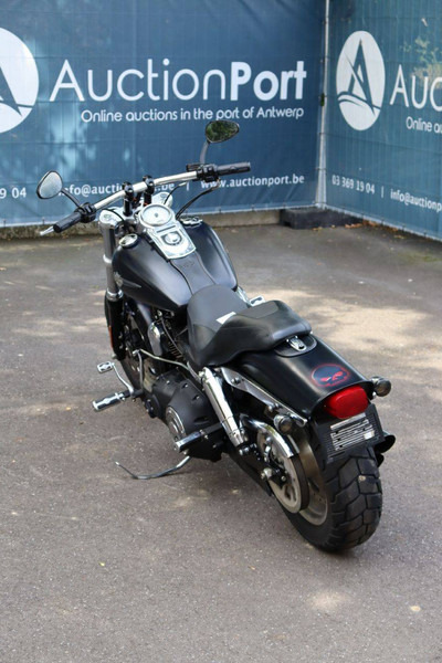 Harley-Davidson Dyna Fat Bob - Motorcycle: picture 5 Harley-Davidson Dyna Fat Bob - Motorcycle: picture 5