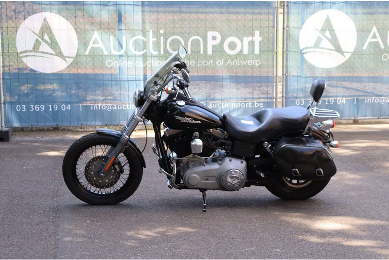 Harley-Davidson Dyna Street Bob - Motorcycle: picture 1 Harley-Davidson Dyna Street Bob - Motorcycle: picture 1
