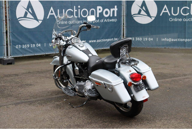 Harley-Davidson Dyna Switchback - Motorcycle: picture 4 Harley-Davidson Dyna Switchback - Motorcycle: picture 4