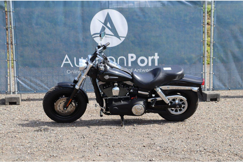 Harley-Davidson FXDF DYNA FAT BOB - Motorcycle: picture 1 Harley-Davidson FXDF DYNA FAT BOB - Motorcycle: picture 1