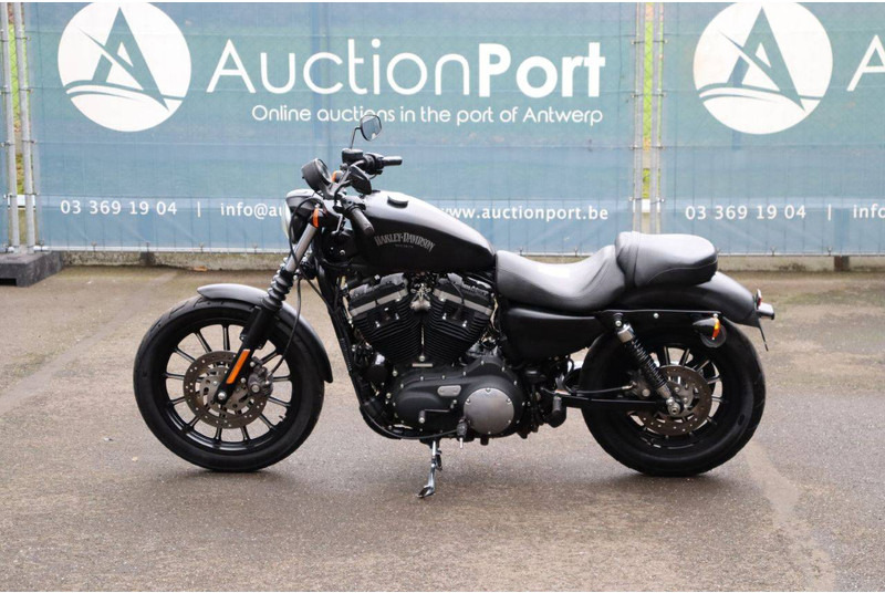 Harley-Davidson Sporster XL 883 Iron - Motorcycle: picture 2 Harley-Davidson Sporster XL 883 Iron - Motorcycle: picture 2