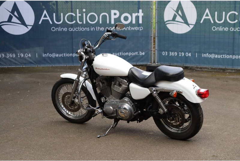 Harley-Davidson Sporster XL883 - Motorcycle: picture 3 Harley-Davidson Sporster XL883 - Motorcycle: picture 3