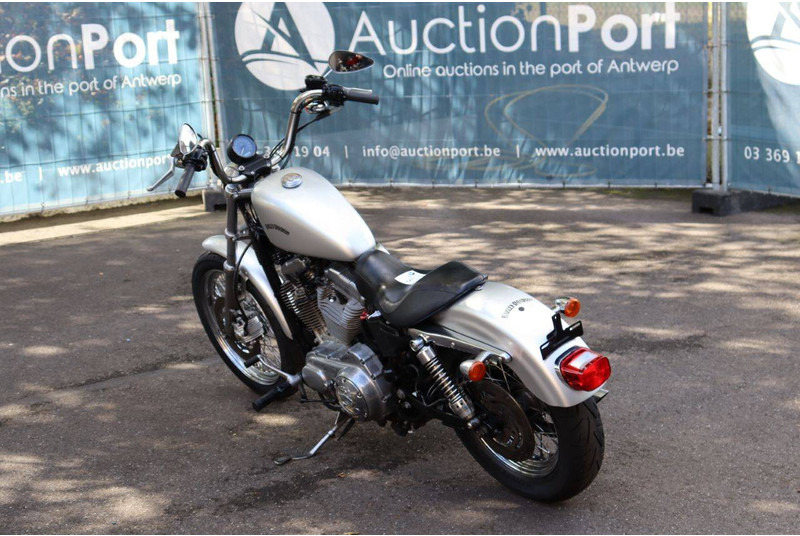 Harley-Davidson Sportster XL 883 Roadster - Motorcycle: picture 4 Harley-Davidson Sportster XL 883 Roadster - Motorcycle: picture 4