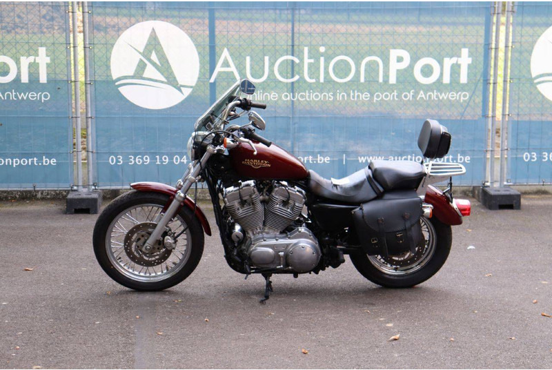 Harley-Davidson Sportster XL883 Roadster - Motorcycle: picture 1 Harley-Davidson Sportster XL883 Roadster - Motorcycle: picture 1