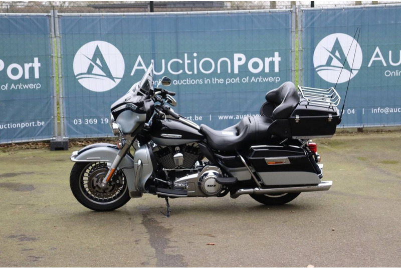 Harley-Davidson Ultra Classic - Motorcycle: picture 1 Harley-Davidson Ultra Classic - Motorcycle: picture 1