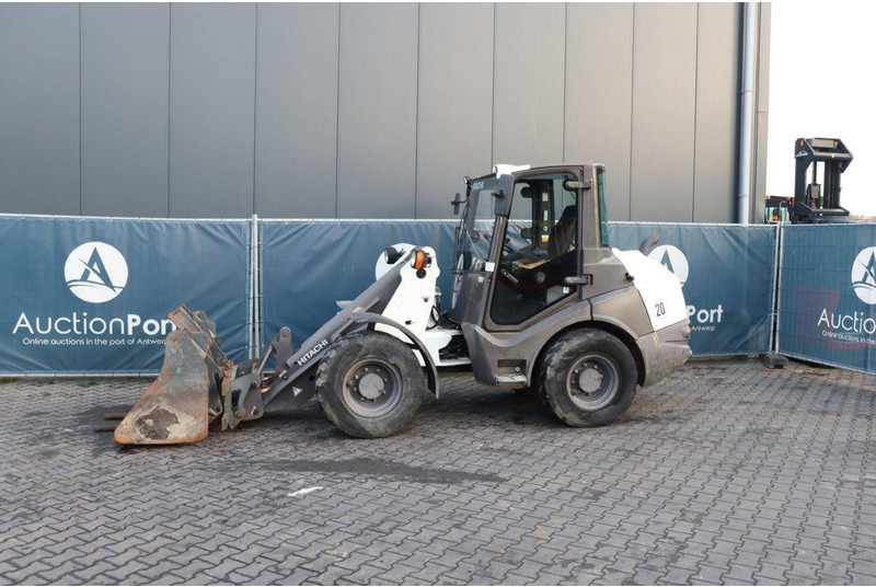 Hitachi ZW75 - Wheel loader: picture 1 Hitachi ZW75 - Wheel loader: picture 1