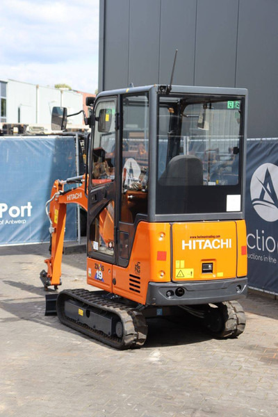 Hitachi ZX19-6 CR - Mini excavator: picture 4 Hitachi ZX19-6 CR - Mini excavator: picture 4
